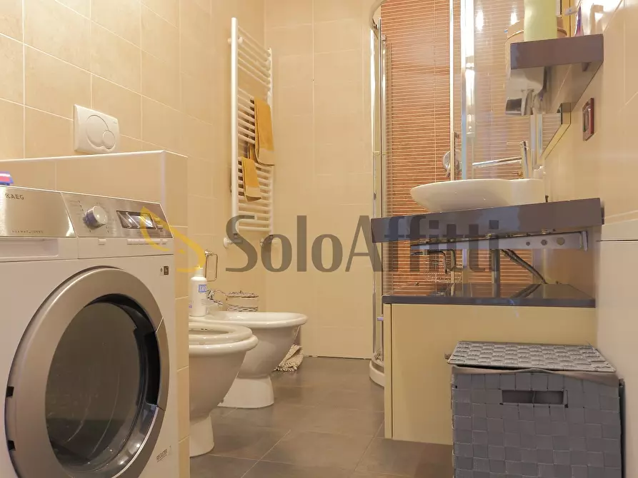 Immagine 14 di Bilocale in affitto  in Via Gressoney 7 a Milano