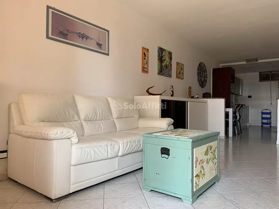 Immagine 3 di Trilocale in affitto  a Catanzaro