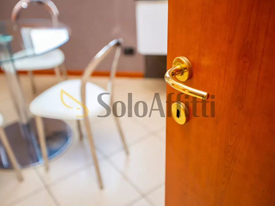 Immagine 15 di Villetta a schiera in affitto  in Via Bienate 4 a Busto Arsizio