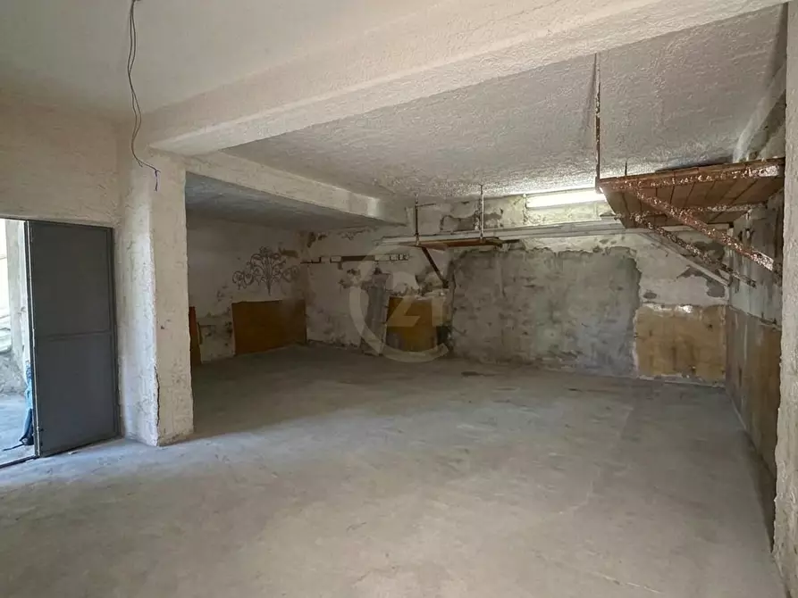 Immagine 6 di Garage in vendita  a Mascalucia
