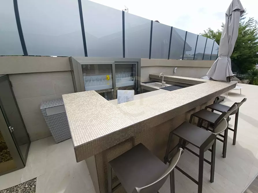 Immagine 8 di Villa in vendita  a Mascalucia