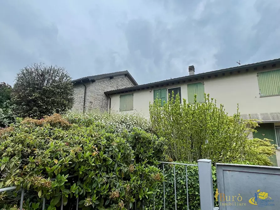 Immagine 27 di Villetta a schiera in affitto  in Strada Chiaviche 58 a Parma