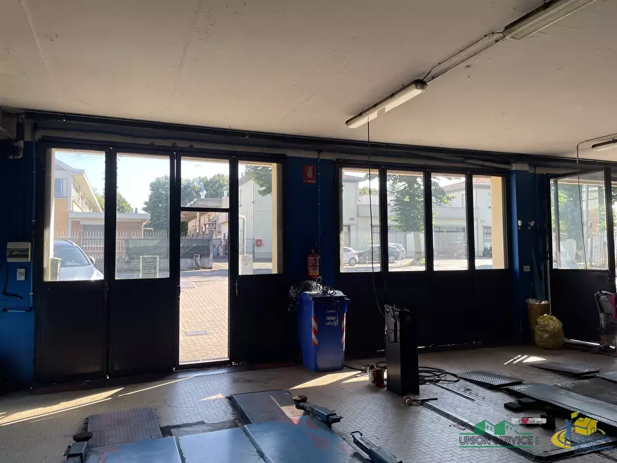 Immagine 5 di Laboratorio in vendita  in Via Giorgio Sonnino Sidney a Parma