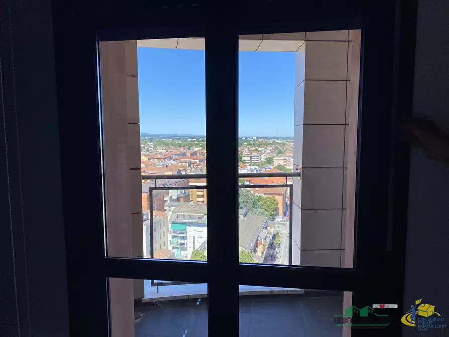 Immagine 28 di Attico in vendita  a Fidenza