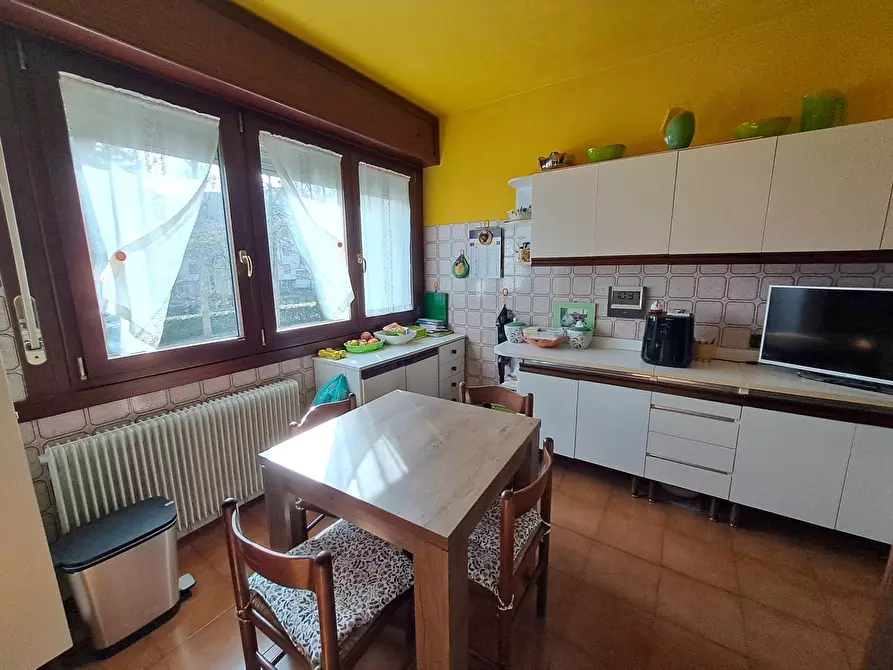 Immagine 8 di Trilocale in vendita  in Via Passo di Badignana 16 a Parma