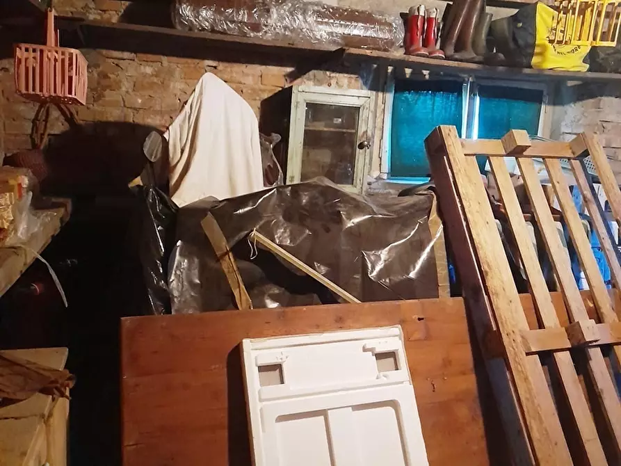 Immagine 42 di Trilocale in vendita  in Via Volturno 104 a Parma