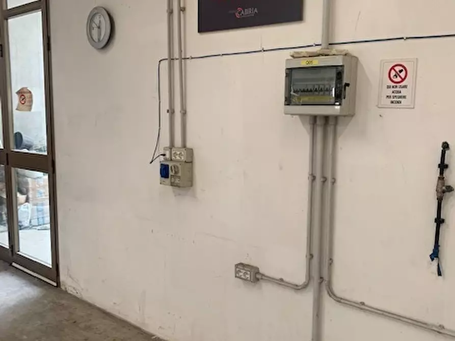 Immagine 7 di Attività artigianale in vendita  in Via Mantova a Parma