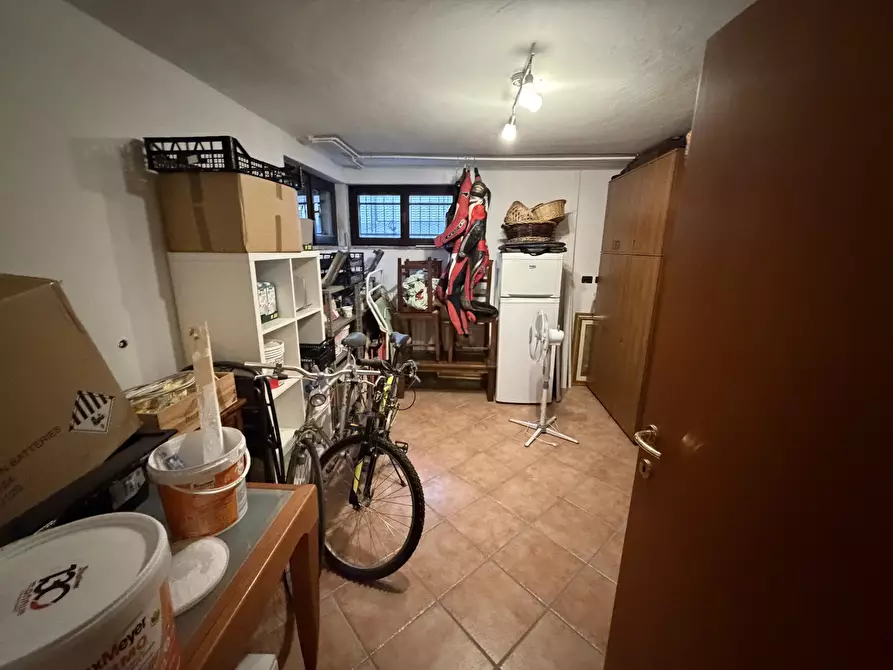 Immagine 41 di Trilocale in vendita  in Via Torino a Collecchio