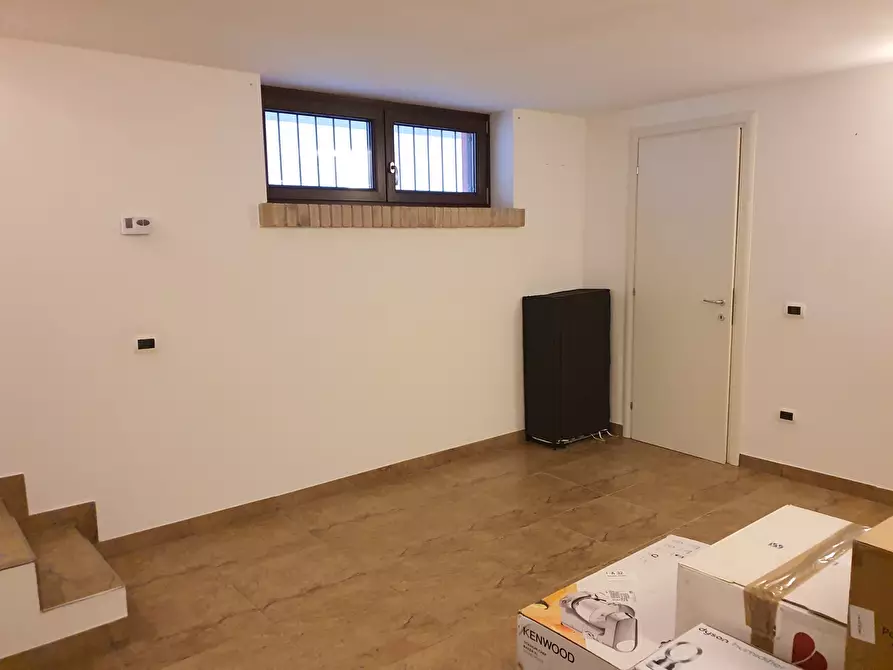 Immagine 20 di Trilocale in affitto  in Via Don Milani a Medesano