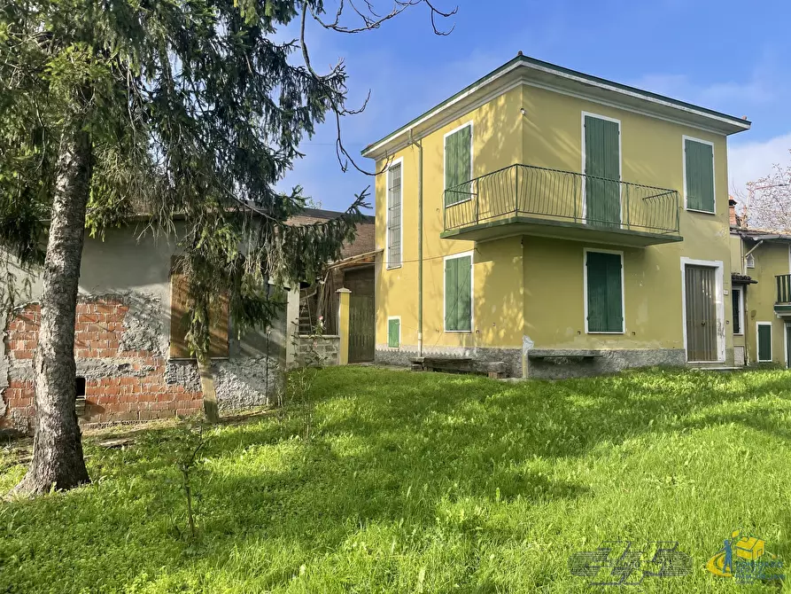 Immagine 7 di Porzione di casa in vendita  in via goiano a Langhirano