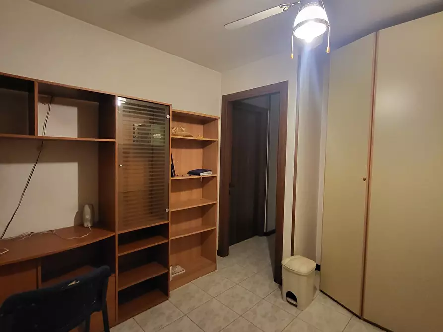 Immagine 8 di Pentalocale in vendita  in Via Domenico Pedretti 9 a Parma