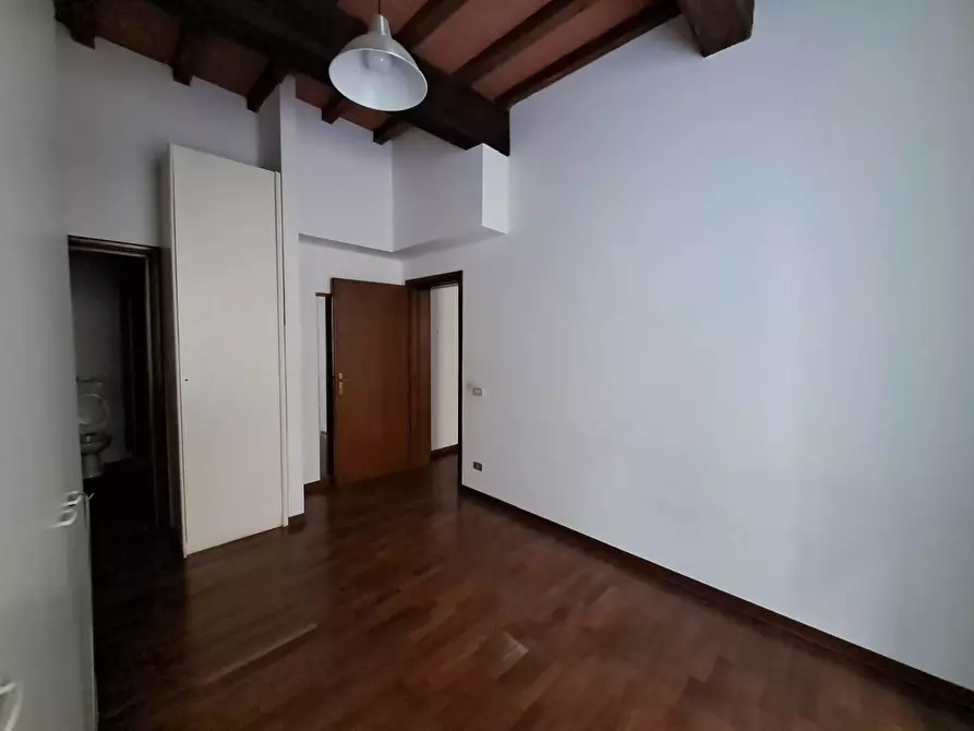 Immagine 15 di Bilocale in vendita  in Via Carlo Goldoni 5 a Parma