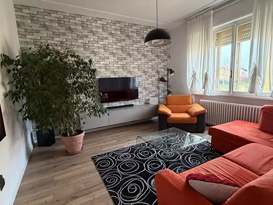 Immagine 14 di Casa trifamiliare in vendita  in Via Torino a Collecchio