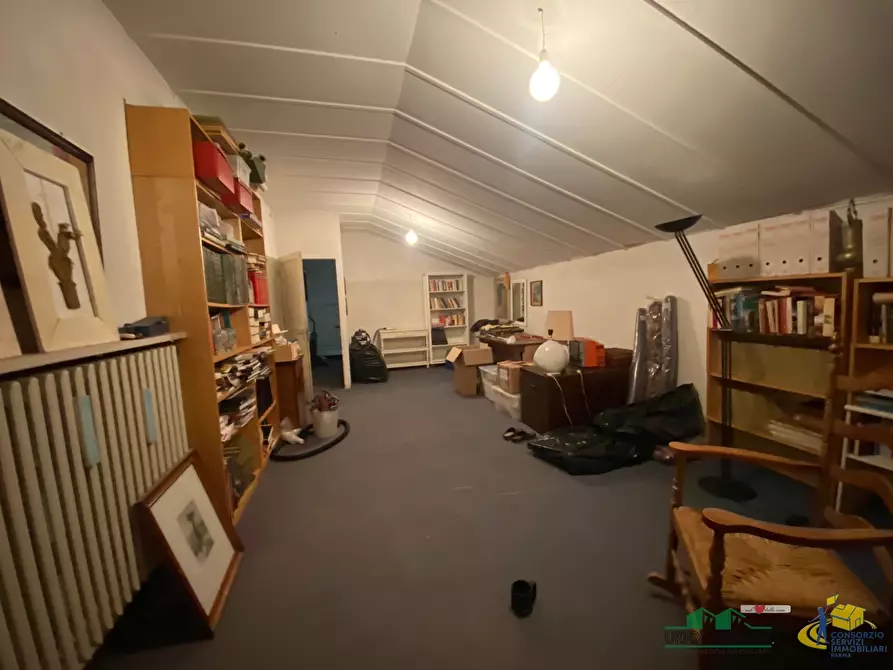 Immagine 33 di Villa in vendita  in Via Giosuè Carducci 3 a Medesano