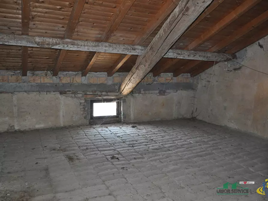 Immagine 41 di Rustico / casale in vendita  in Frazione Borgonovo 29 a Sissa Trecasali