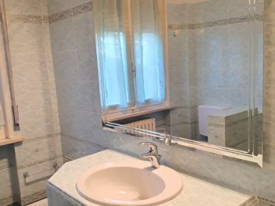 Immagine 62 di Casa bifamiliare in vendita  in VIA MARCONI 60 a Fornovo Di Taro