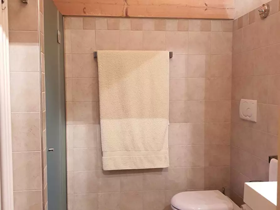 Immagine 26 di Trilocale in vendita  in Via Francesco Cassoli a Reggio Nell'emilia