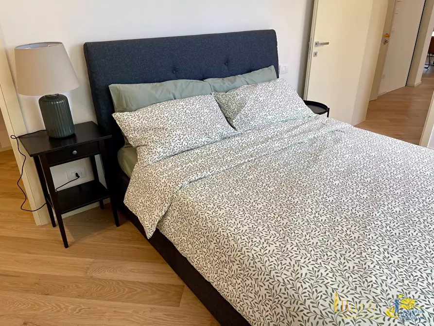 Immagine 10 di Bilocale in affitto  in Viale Rustici a Parma