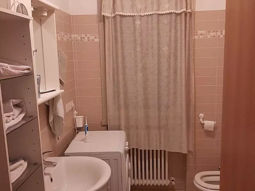 Immagine 18 di Bilocale in affitto  in Via Novara 1 a Parma