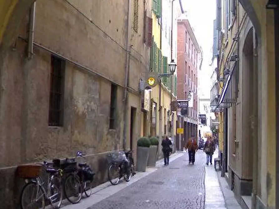 Immagine 3 di Locale commerciale in affitto  in Borgo Angelo Mazza 2 a Parma