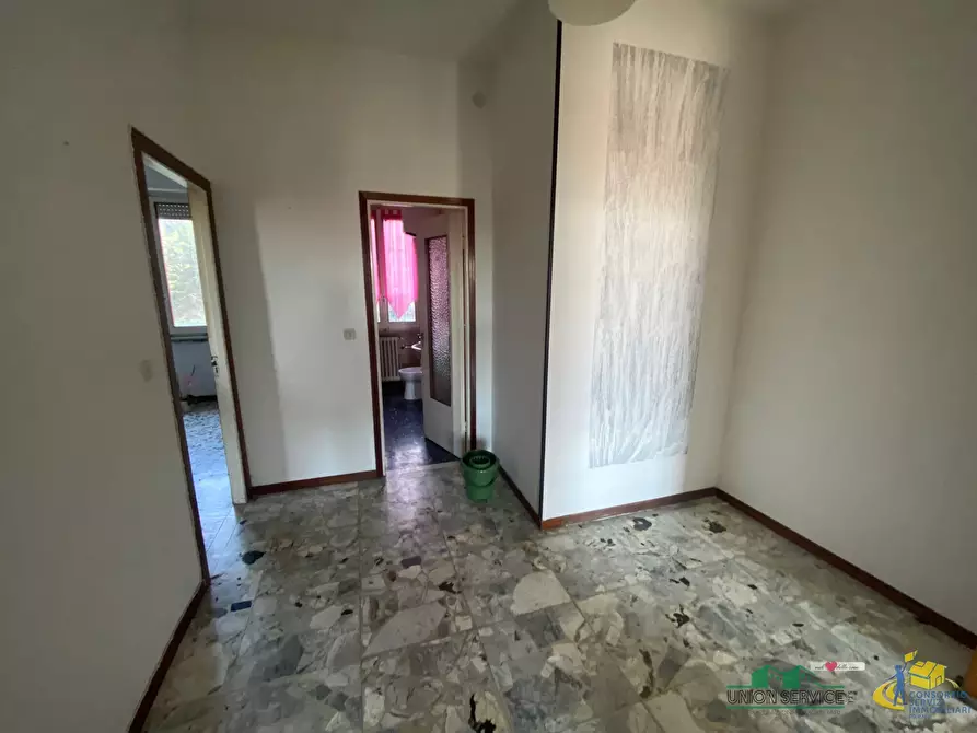 Immagine 9 di Bilocale in vendita  in Via Partigiani D'Italia 7 a Fornovo Di Taro