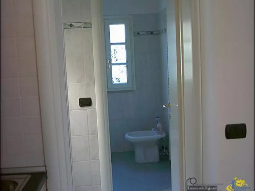 Immagine 10 di Bilocale in affitto  in Via Primo Groppi 14 a Parma