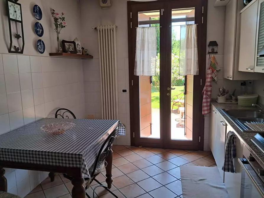 Immagine 5 di Villetta a schiera in vendita  in Via Mario Clivio 19 a Sorbolo Mezzani