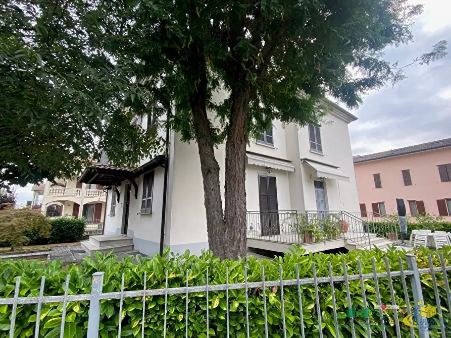 Immagine 7 di Casa bifamiliare in vendita  in Via Pietro Nenni 7/9 a Noceto