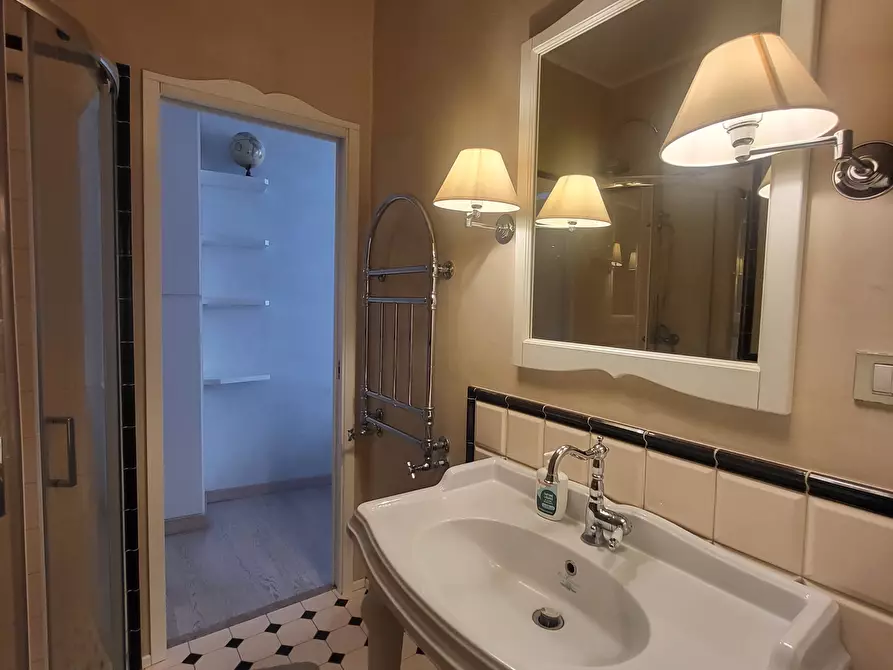 Immagine 3 di Loft/Open space in affitto  in Strada Luigi Carlo Farini 76 a Parma