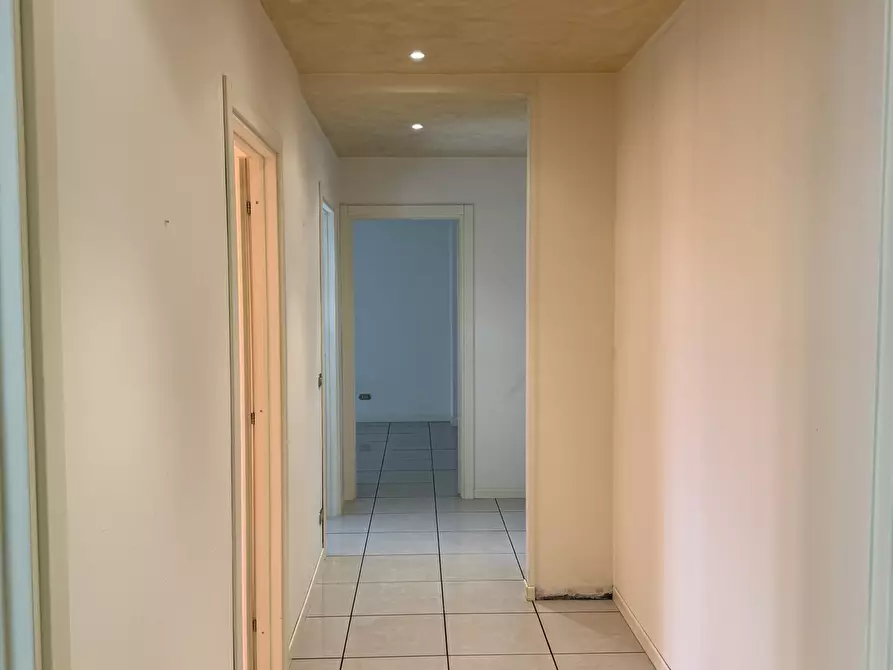 Immagine 14 di Quadrilocale in vendita  in Borgo Piccinini a Parma