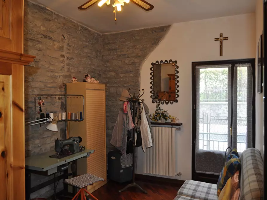 Immagine 30 di Trilocale in vendita  in Via Trento 13 a Bedonia