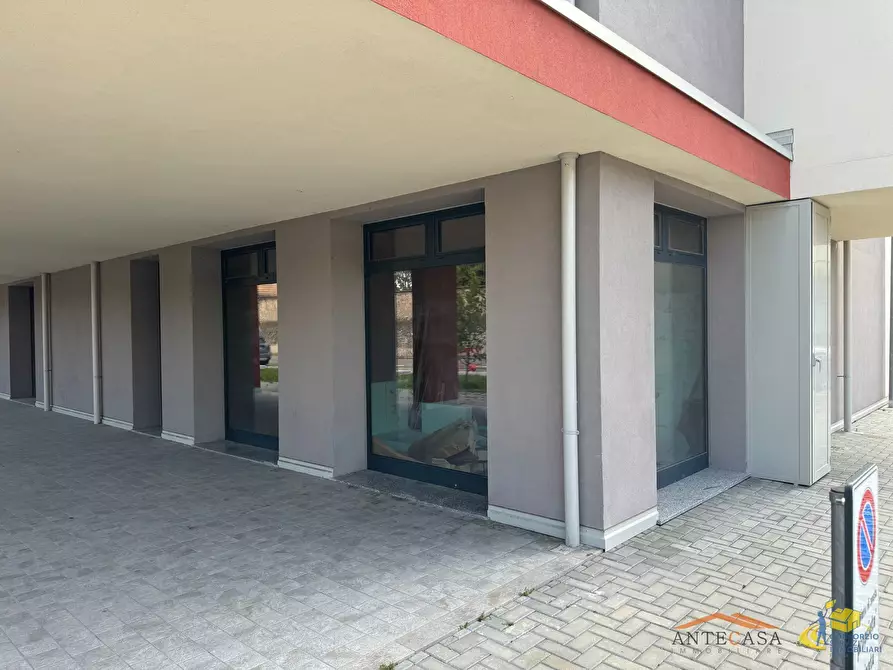 Immagine 14 di Appartamento in vendita  a Parma