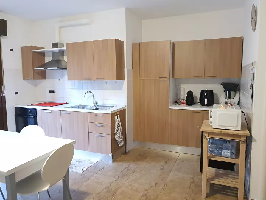 Immagine 7 di Trilocale in affitto  in Via Don Milani a Medesano