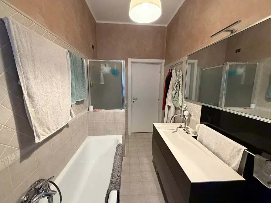 Immagine 24 di Trilocale in vendita  in Via Torino a Collecchio