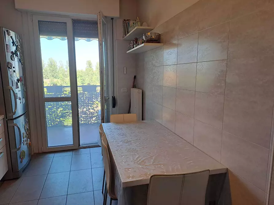 Immagine 8 di Quadrilocale in vendita  in Via Enrico Berlinguer 8 a Parma