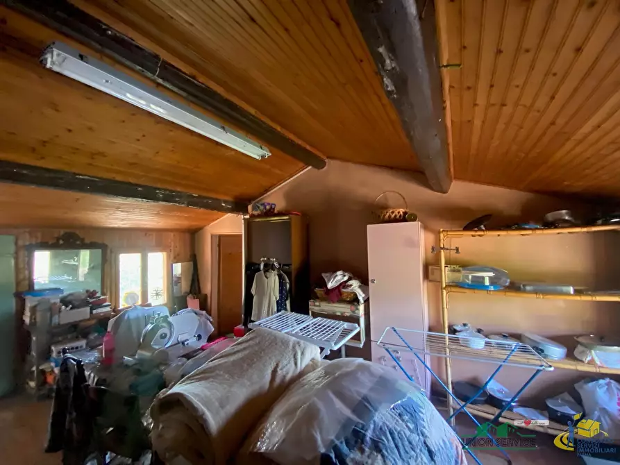 Immagine 26 di Casa indipendente in vendita  in Strada per Varano Marchesi 37 a Medesano