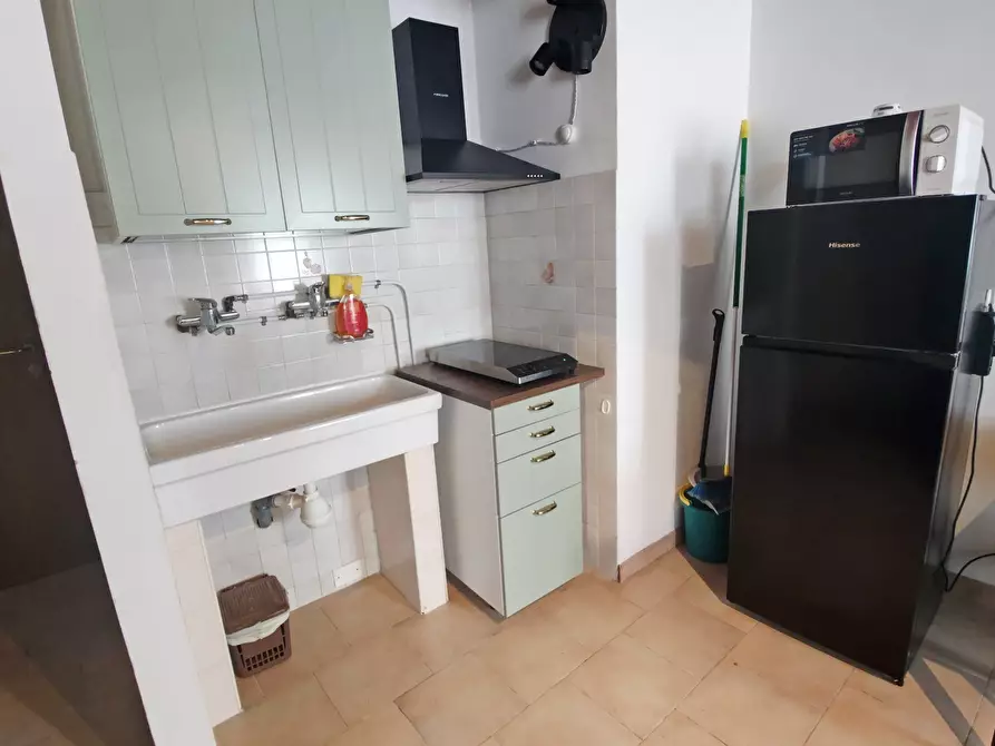 Immagine 15 di Palazzo in vendita  in Strada XX Settembre a Parma