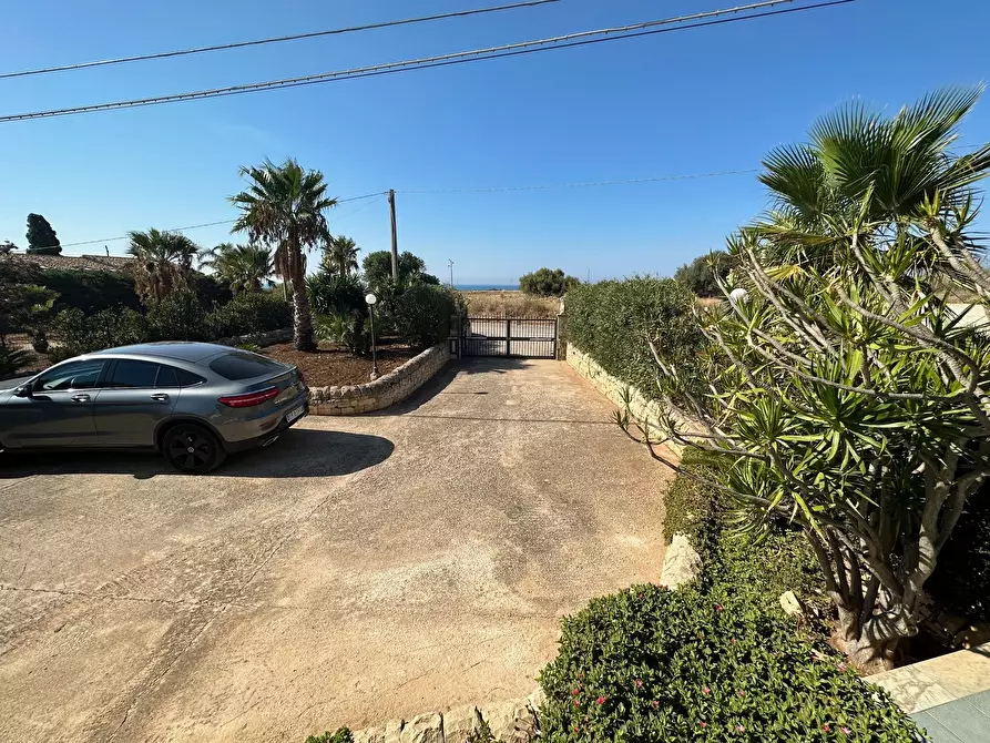 Immagine 17 di Villa in vendita  in SP44 a Modica