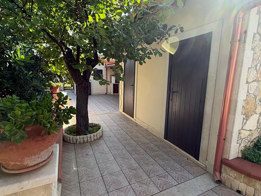 Immagine 16 di Villa in vendita  in Via del Giglio a Ispica