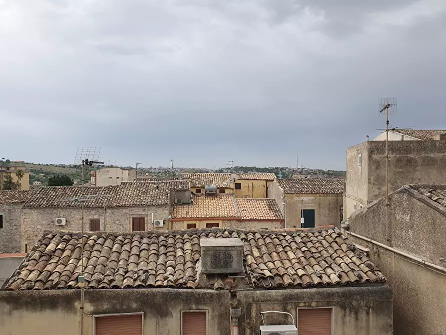 Immagine 11 di Porzione di casa in vendita  in Vico Asmara 111 a Modica