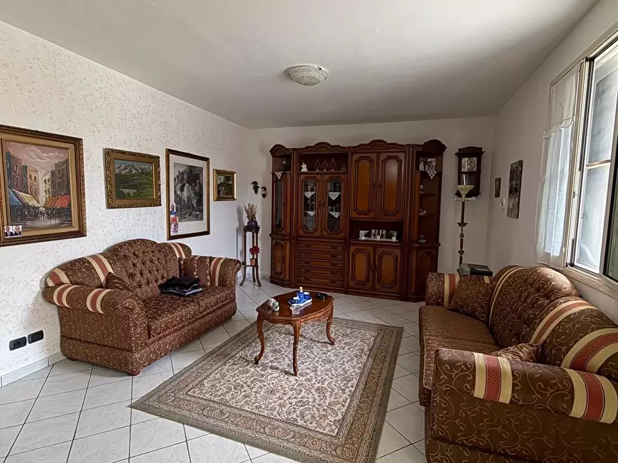 Immagine 6 di Villa in vendita  in Via del Sambuco a Pozzallo