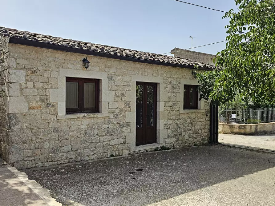 Immagine 15 di Villa in vendita  a Modica