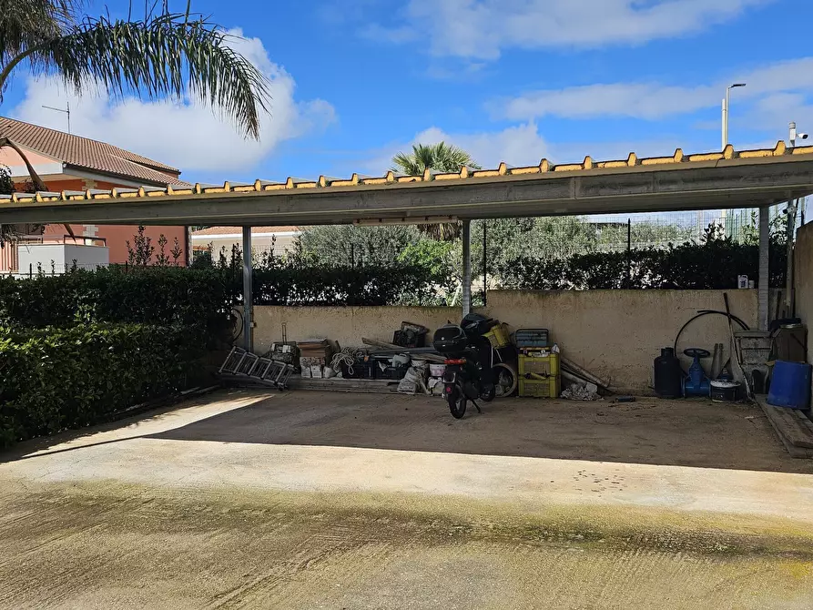 Immagine 17 di Villa in vendita  in Via Fratelli Carnemolla 24 a Ragusa