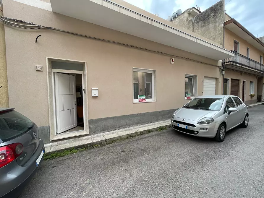 Immagine 1 di Casa indipendente in vendita  in Via Damiano Chiesa a Modica