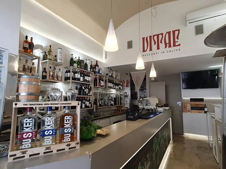 Immagine 2 di Attività commerciale in vendita  in Corso Umberto I 8 a Modica