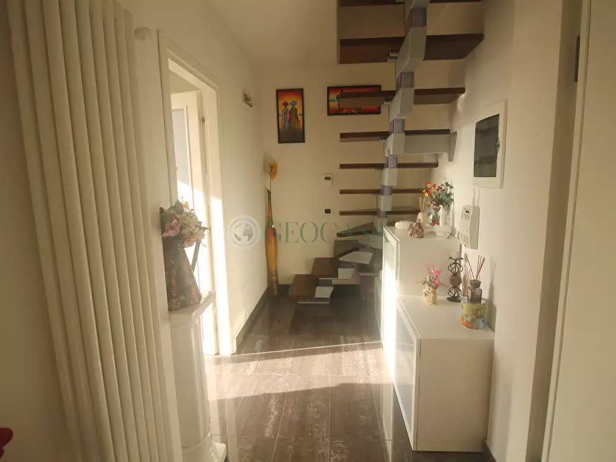 Immagine 3 di Appartamento in vendita  a Follo