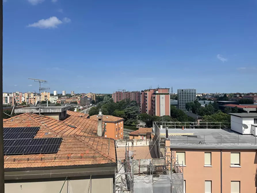 Immagine 31 di Bilocale in vendita  in Via Botticelli a Bologna