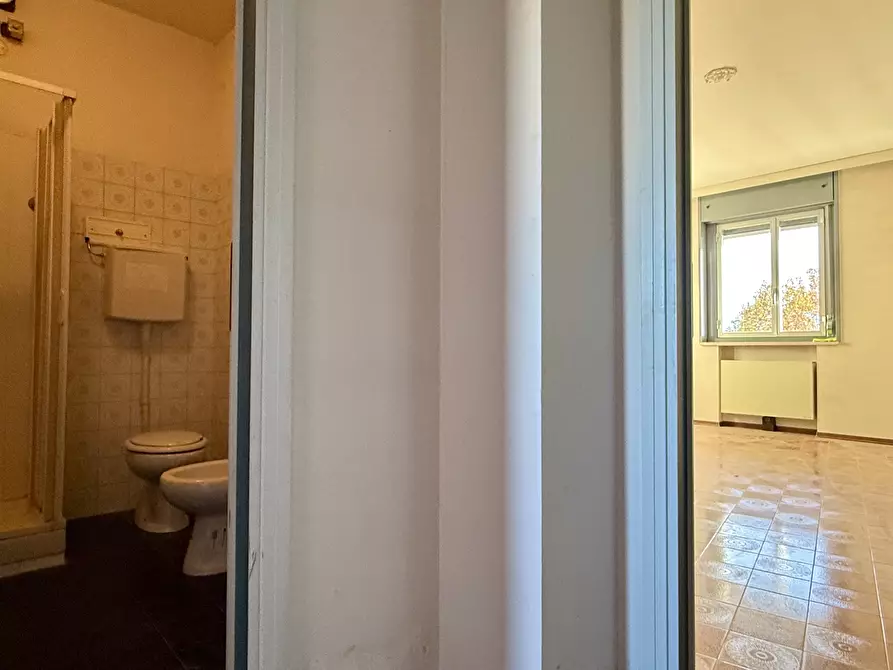 Immagine 27 di Pentalocale in vendita  in Viale Salvador Allende 24 a Ozzano Dell'emilia