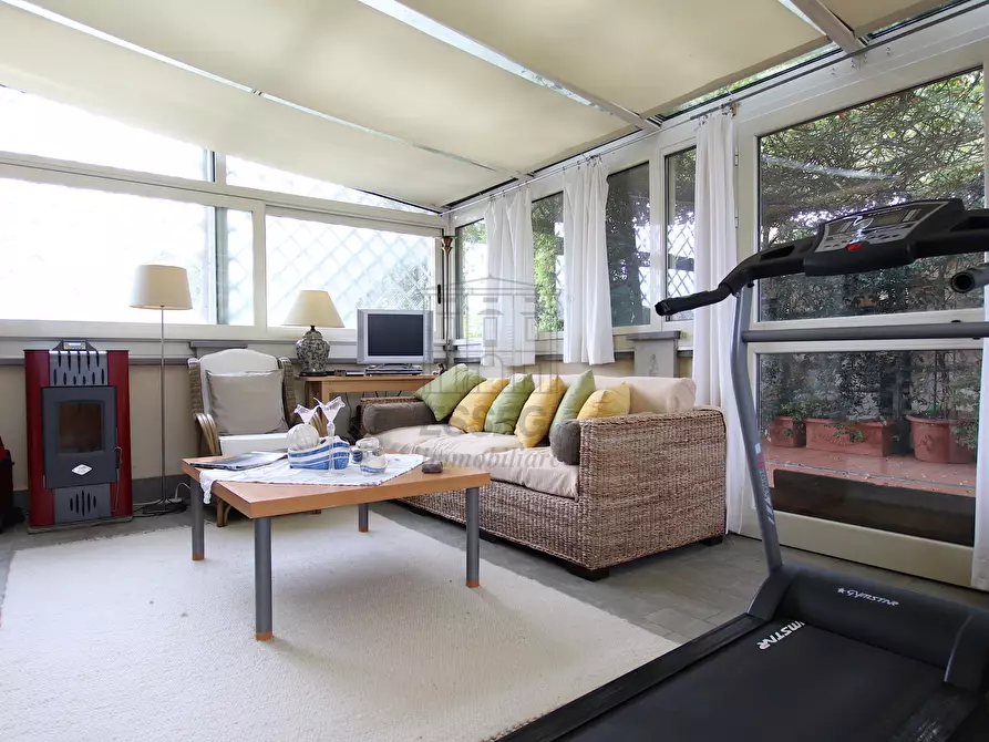 Immagine 26 di Villa in vendita  in Via dei Berti a Lucca