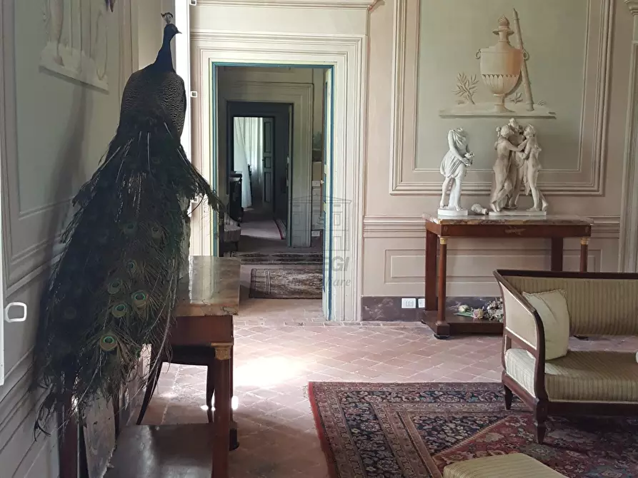 Immagine 10 di Villa in vendita  a Lucca
